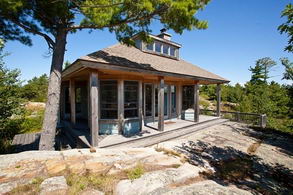 Guest Cottage - Country homes for sale and luxury real estate including horse farms and property in the Caledon and King City areas near Toronto